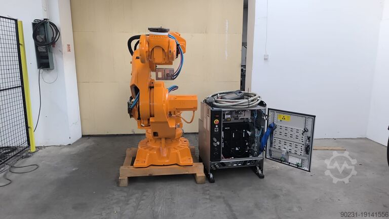 Промышленный робот ABB IRC5 IRB6640-185/2.5 2009 PAINTED