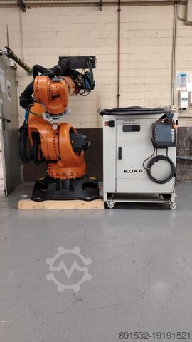 Промышленный робот KUKA KR210 KRC4 3100mm Industrieroboter