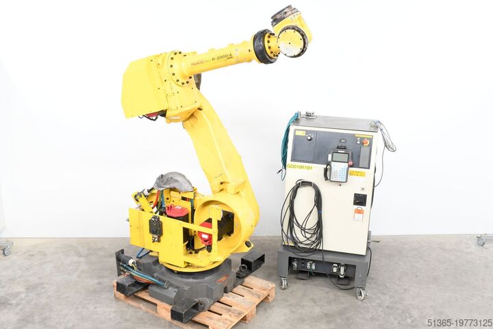 Робот с управлением, панелью и кабелями FANUC R-2000iA/165F, R-J3iB