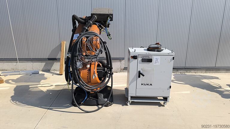 Промышленный робот KUKA KR 180 KRC4 R2900 PRIME TESTED