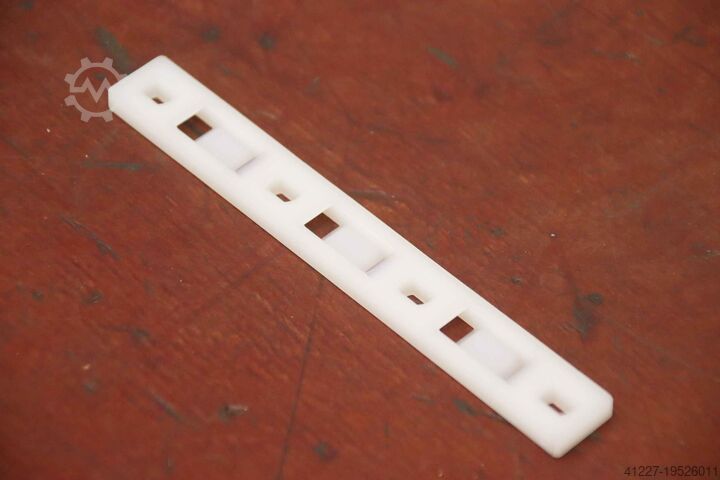 Крепление кабельных стяжек Panduit MTP 130/16/H5 mm