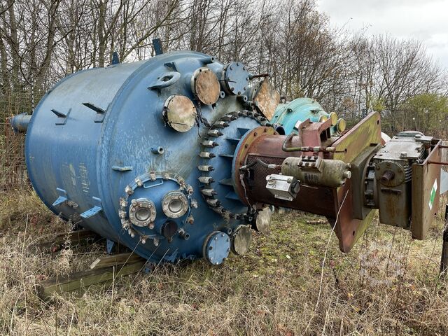 Вертикальный стеклянный реактор De Dietrich модель CE10000, 10 000 литров DE DIETRICH CE10000