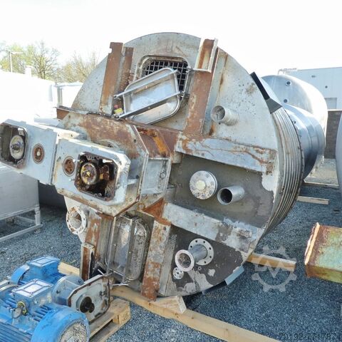 Нагреваемый/охлаждаемый резервуар объемом 6000 литров из V2A  