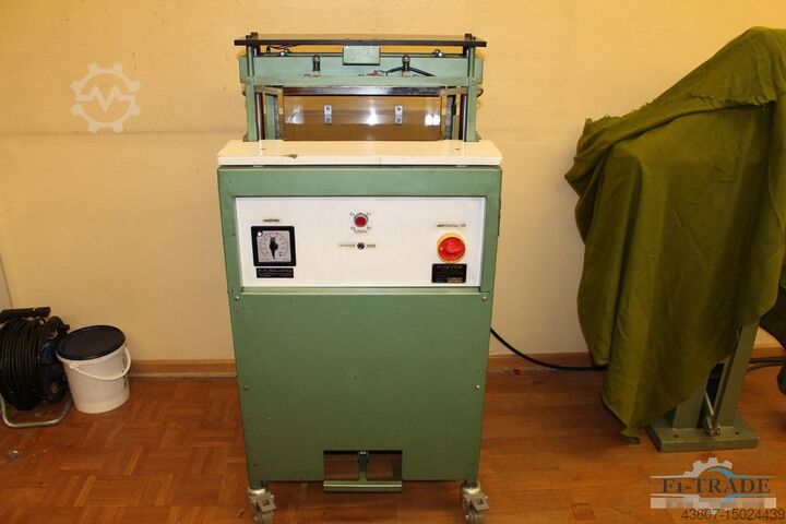 Пресс для корпусов и машина для установки соединений Schmedt PräForm HHS 20