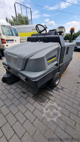 Подметальная машина KM 130/300 R D ГАРАНТИЯ Karcher KM 130/300 R D