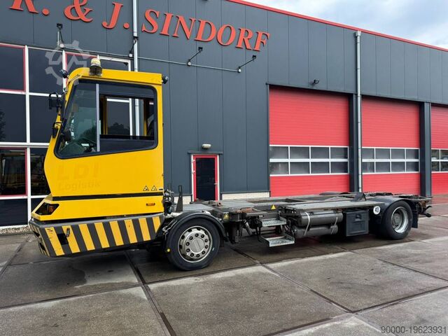 Терминальный трактор Terberg BC 182