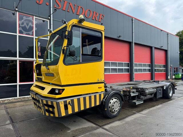 Терминальный трактор Terberg BC 182