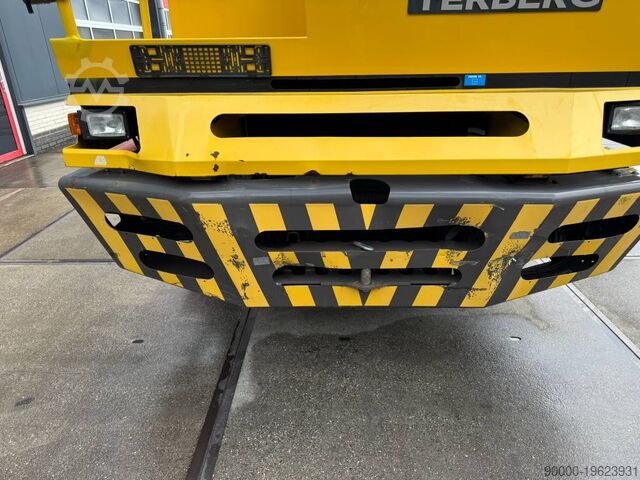 Терминальный трактор Terberg BC 182