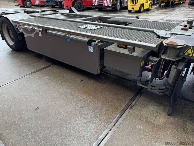 Терминальный трактор Terberg BC 182