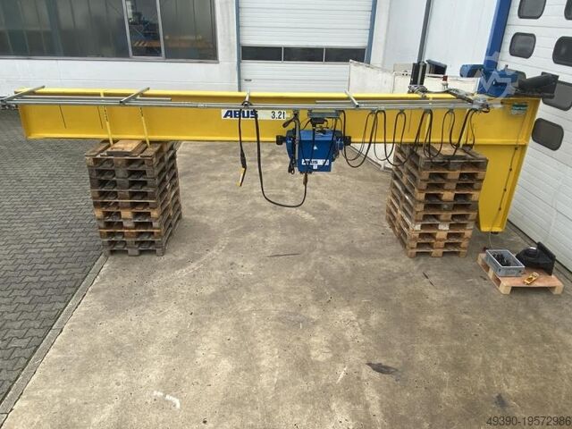 Настенный поворотный кран с тельфером, поворотным приводом и кошкой, не колонный поворотный кран. ABUS VW (3200kg x 6250mm) + GM 800