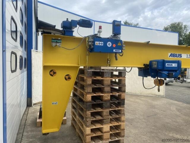 Настенный поворотный кран с тельфером, поворотным приводом и кошкой, не колонный поворотный кран. ABUS VW (3200kg x 6250mm) + GM 800