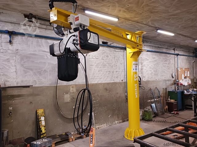 колонный поворотный кран DS System 