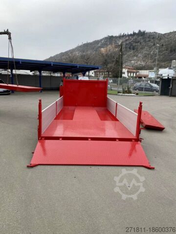 Контейнер с крюковым захватом  CONTAINER SCARRABILE NUOVO A PIANALE