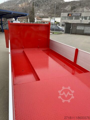 Контейнер с крюковым захватом  CONTAINER SCARRABILE NUOVO A PIANALE