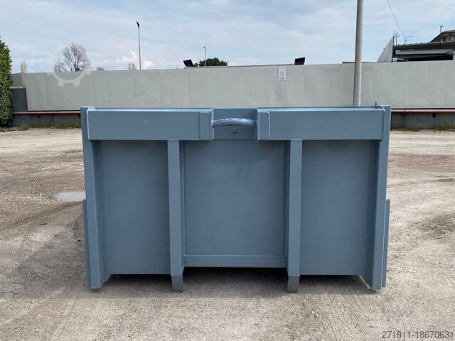 Контейнер с крюковым захватом  CONTAINER NUOVO A PIANALE CON PIANTONI RIMOVIBILI