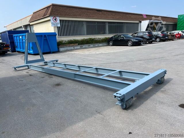 Контейнер с крюковым захватом  CULLA SCARRABILE NUOVA TWIST LOCK PER CASSE MARITT