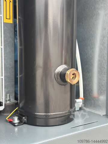 Винтовой компрессор Atlas Copco G15FF