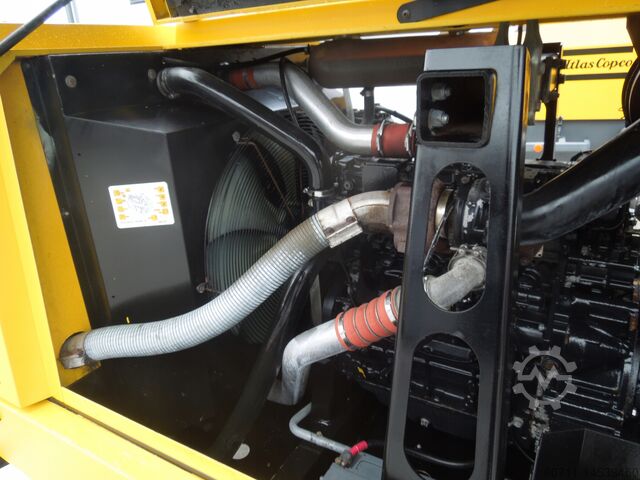 Винтовой компрессор Kaeser M122