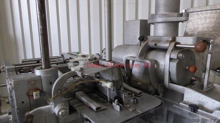 Машина для упаковки масла Benhil 8312 Junior Butter Packer 8312