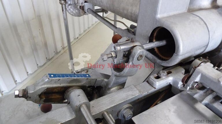 Машина для упаковки масла Benhil 8312 Junior Butter Packer 8312