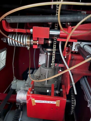 Машина для заполнения и запечатывания форм Rovema VP220