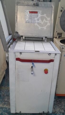 Б/у квадратный делитель теста PANIRECORD на 20 делений PANIRECORD 6317775