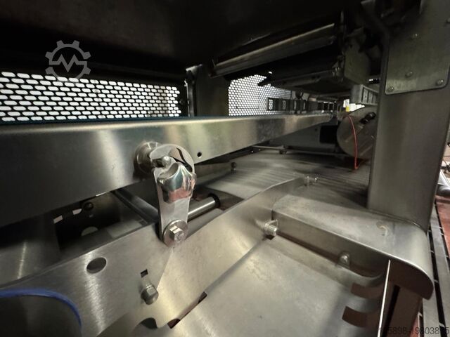 Линия герметизации лотков Multivac 2016 года с наработкой менее 2000 часов Multivac T700