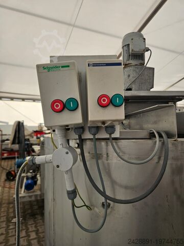 Ёмкость с мешалкой 1000 л  