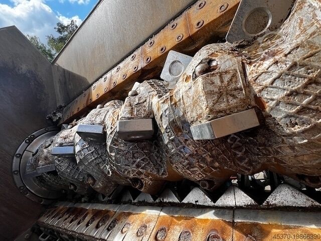 Предварительный измельчитель LINDNER Recyclingtech GmbH JUPITER 2200