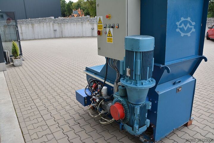 одновальный измельчитель Vecoplan VAZ 100-80