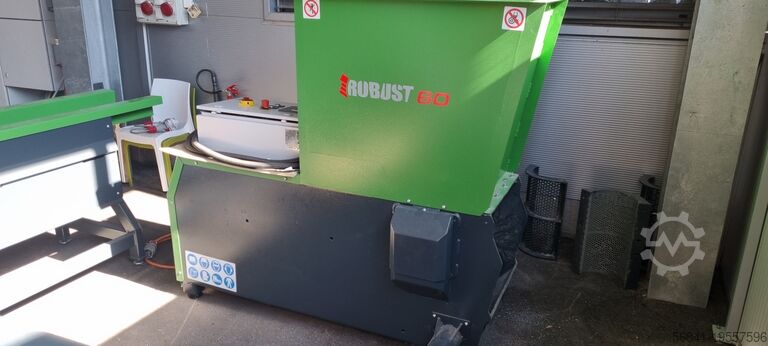 Одновальный измельчитель ROBUST SD600 with Snail conveyor