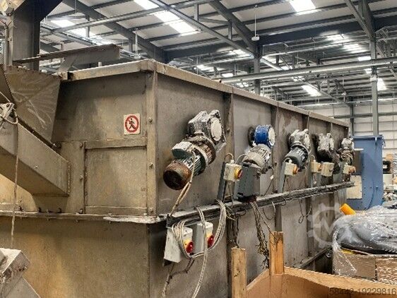 Раковина Costarelli Float с функцией Drag Con Costarelli Range of