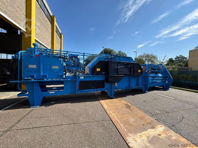 пресс-подборщик BOA Impress D90