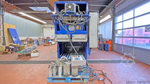 Пресс-подборщик Strautmann BaleTainer