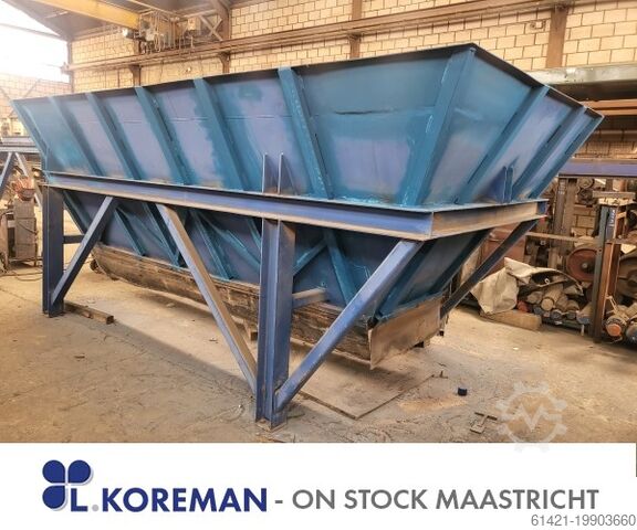 Бункер ROXON с вибрационным желобом  