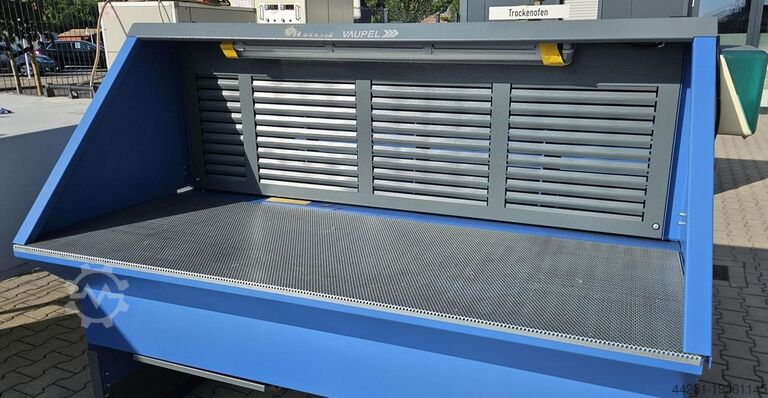 Стол для отсоса с вытяжкой Gram Vaupel UF-BS