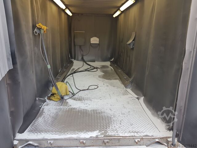 Система пескоструйной обработки контейнеров Oliver Fritz GmbH & Co. KG Side Door Open