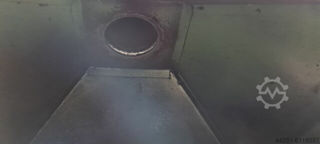 Окрасочная камера с вытяжной установкой  Lackierkabine mit Absaugvorrichtung