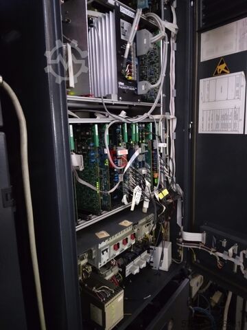 CHARMILLES ROBOFORM 4000 – 1995 Копировально-прошивочный станок CHARMILLES ROBOFORM 4000