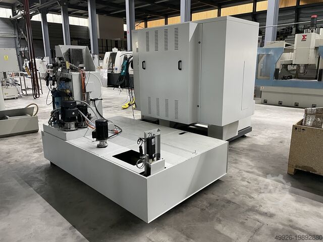 проволочно-эрозионный станок (wire EDM) CHARMILLES Robofil 440