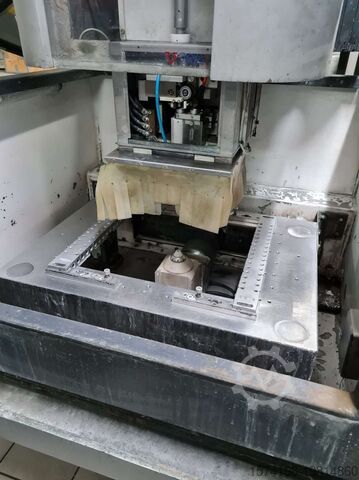 высокоскоростной радиально-сверлильный станок ONA AE300