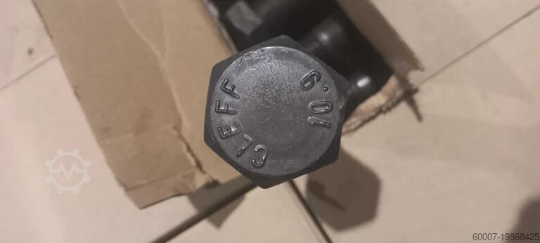 Болты M24x160 Cleff Śruby paleta 