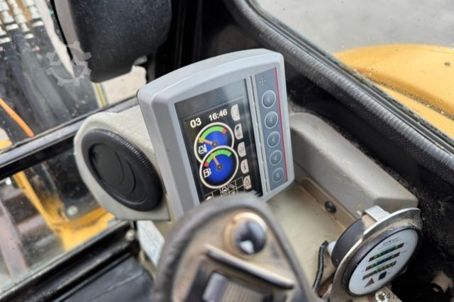 Гусеничный экскаватор Caterpillar CATERPILLAR | 303.5 E Powertilt