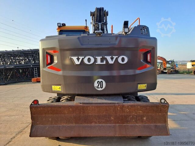 Колесный экскаватор Volvo EW160E