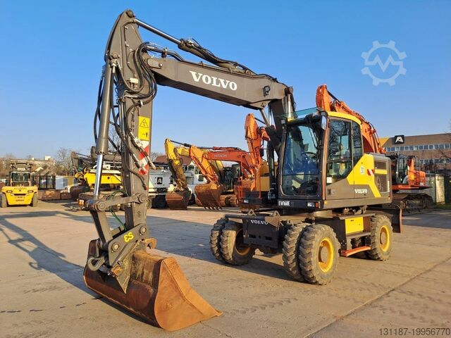 Колесный экскаватор Volvo EW160E