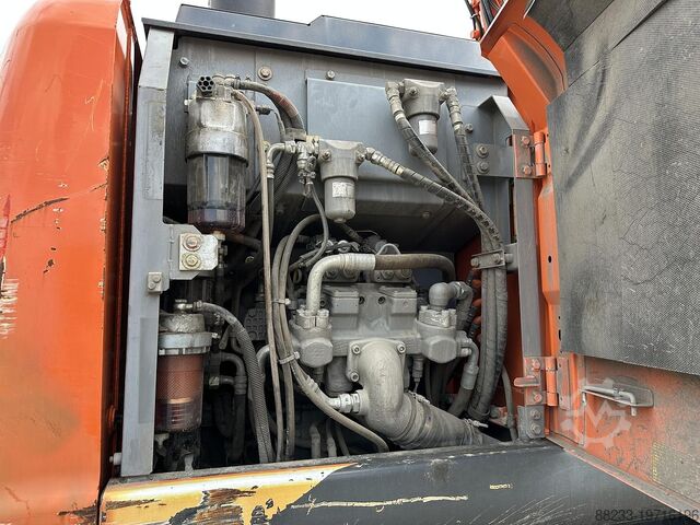 Экскаватор Hitachi ZX170W-5B