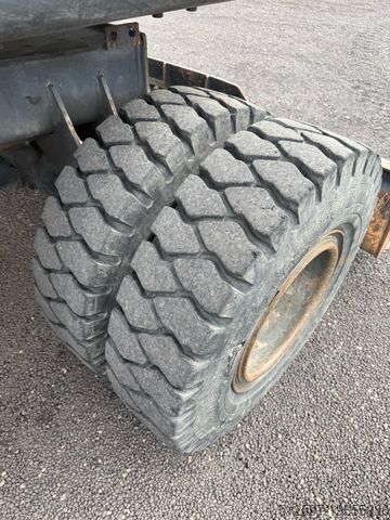 Колёсный экскаватор DOOSAN DX 55 W / gepflegt / 4.450 Bh