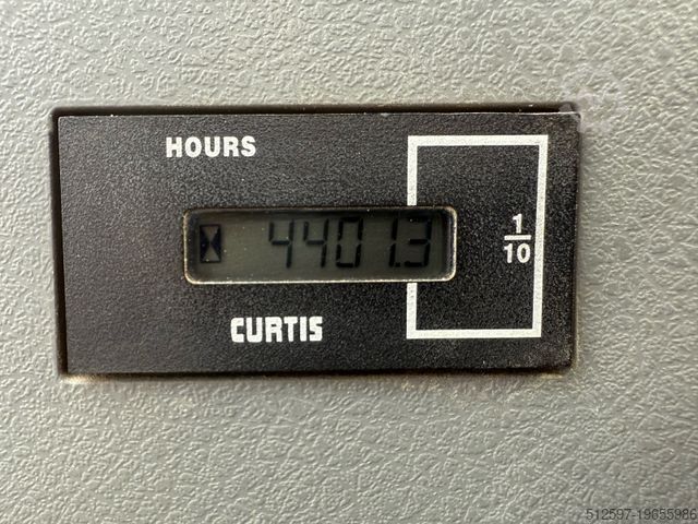 Колёсный экскаватор DOOSAN DX 55 W / gepflegt / 4.450 Bh