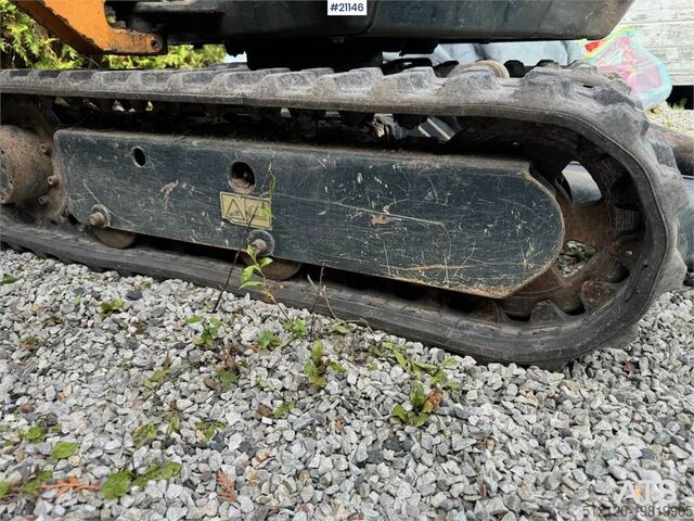 Мини-экскаватор Hyundai HX10A mini excavator w/ 3 drawers. 266 hours.