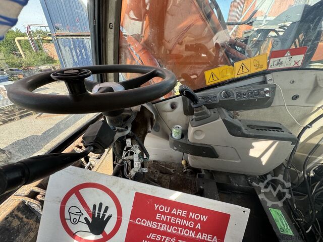 Мини-экскаватор TAKEUCHI TB216